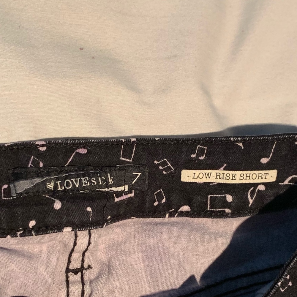 Shorts - Picture 2 of 2